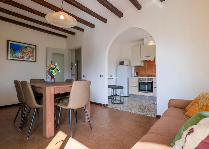 Rosanna Apartment Cannobio